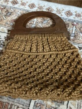 Vintage Women’s Woven Jute Handbag Purse Wooden Handle Boho Bag Medium Size VGC